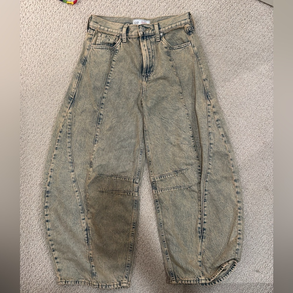 GAP horseshoe jeans size 24P